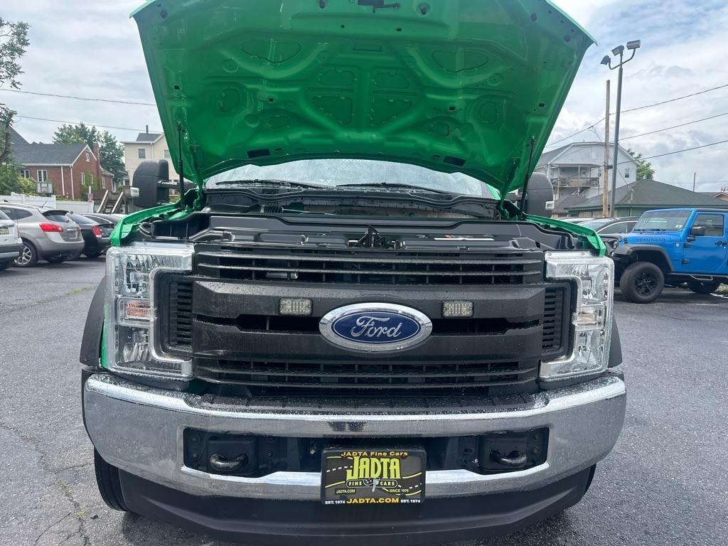 Ford F-450 Super Duty Chassis  2018