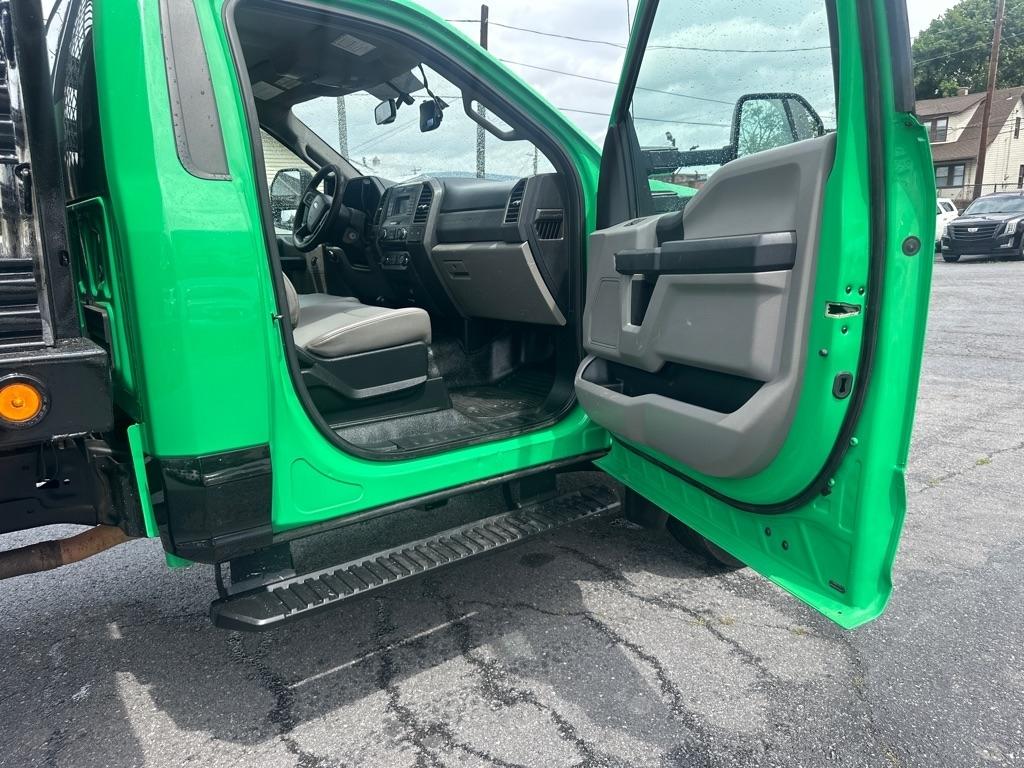 Ford F-450 Super Duty Chassis  2018