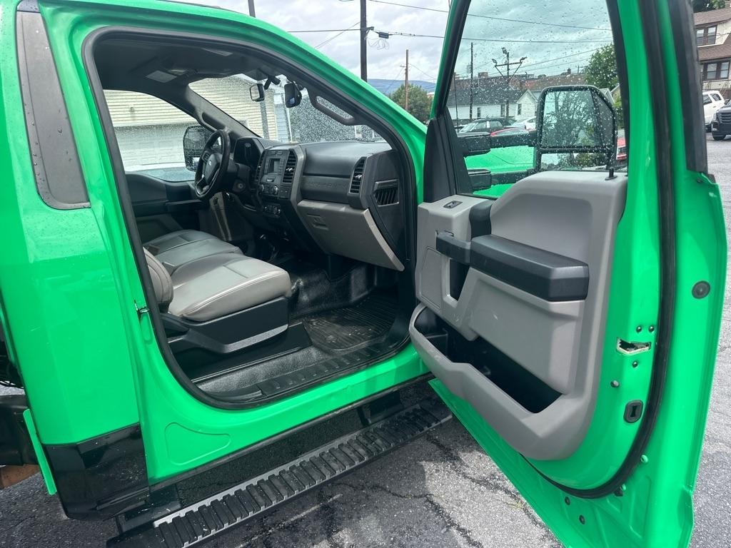 Ford F-450 Super Duty Chassis  2018