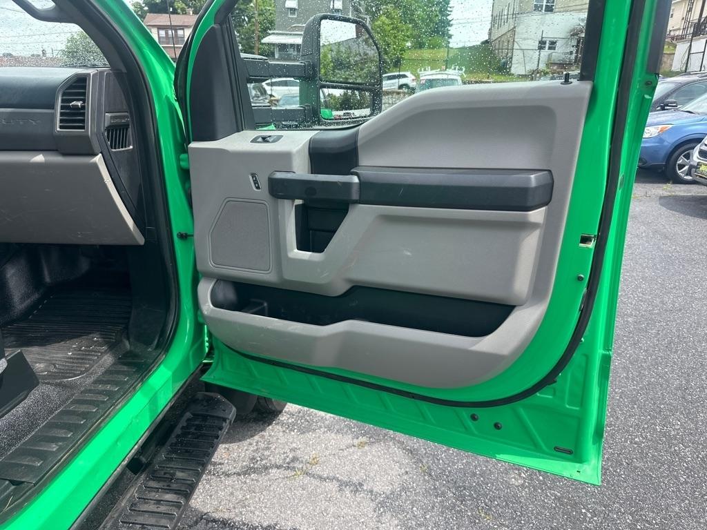Ford F-450 Super Duty Chassis  2018