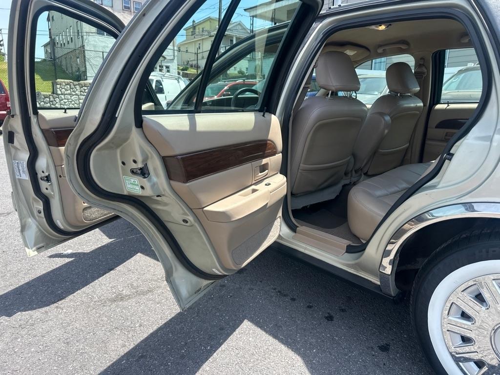 Mercury Grand Marquis LS Ultimate 2004