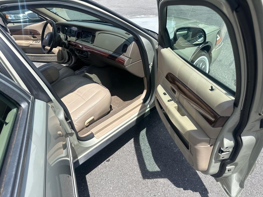 Mercury Grand Marquis LS Ultimate 2004