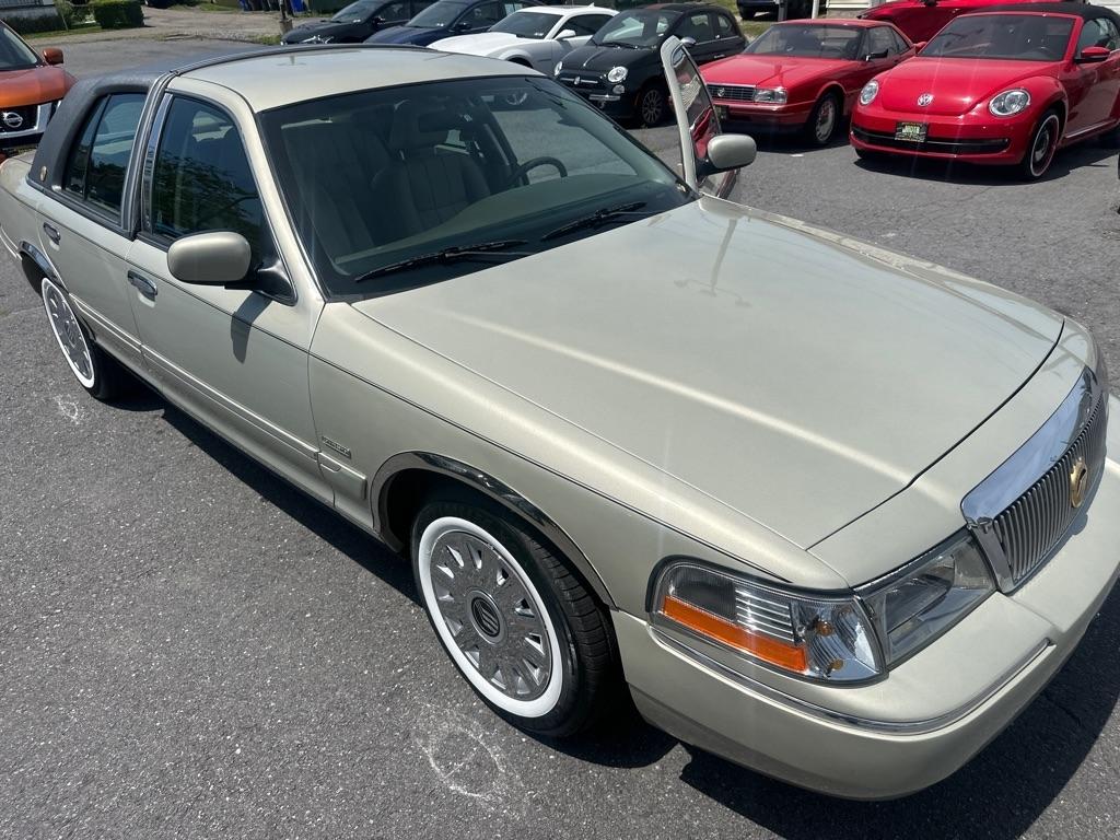 Mercury Grand Marquis LS Ultimate 2004