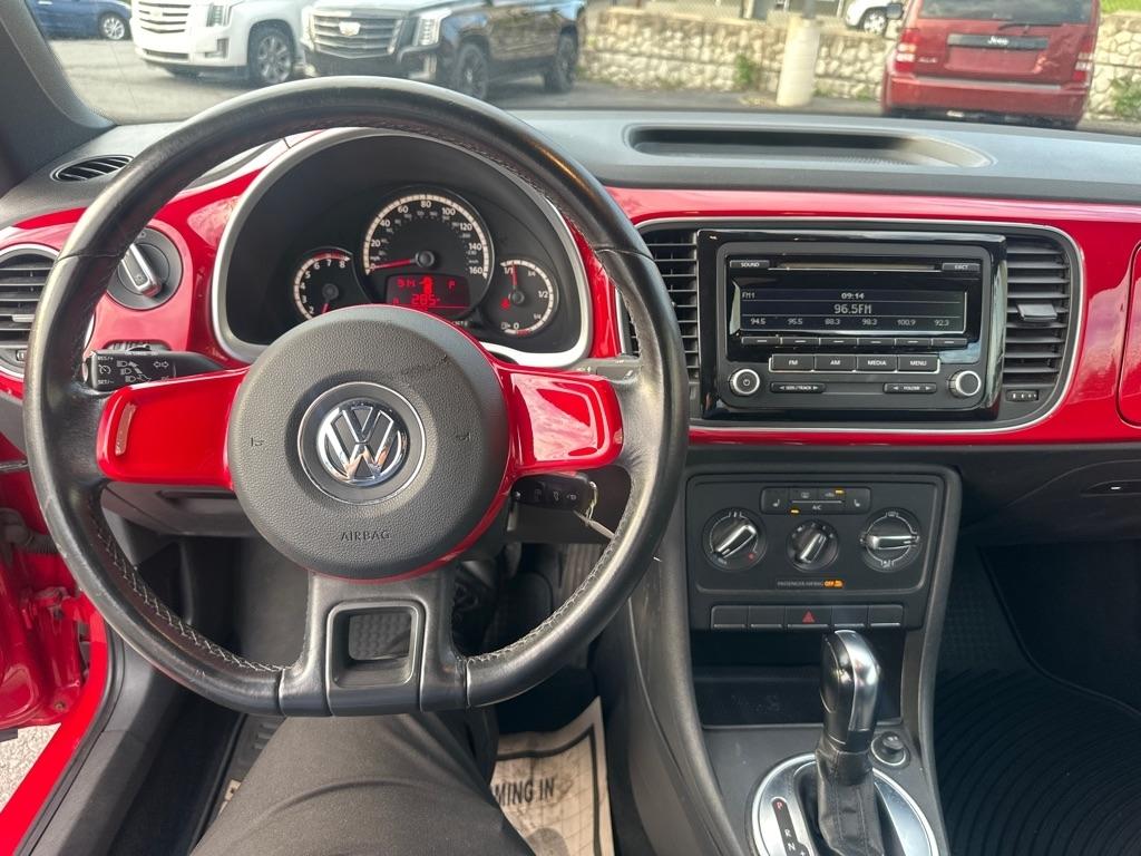 Volkswagen Beetle 2.5L Convertible 2013