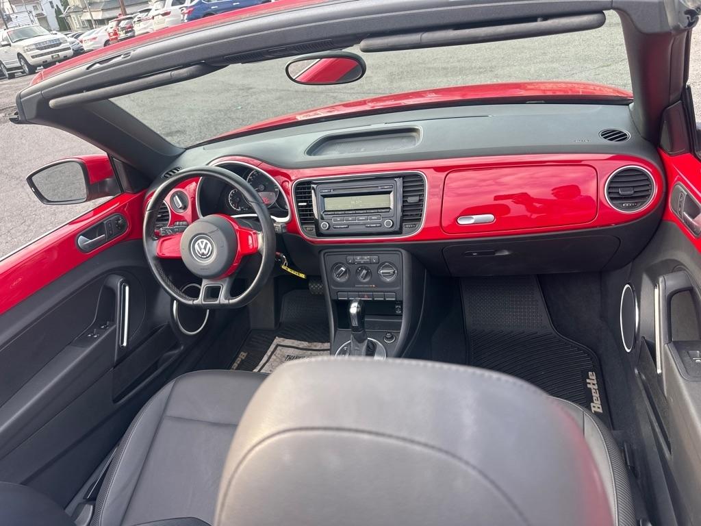 Volkswagen Beetle 2.5L Convertible 2013