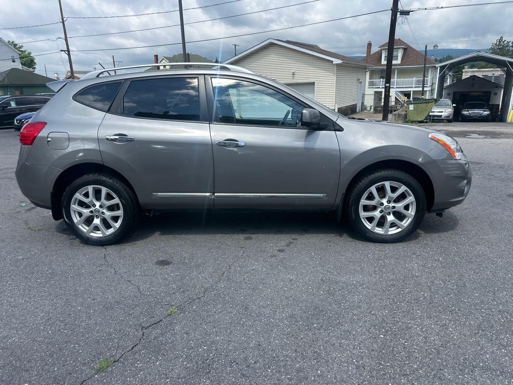 Nissan Rogue  2012