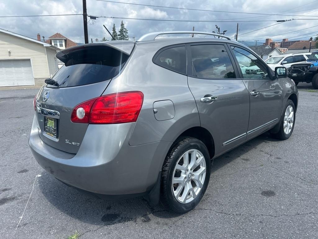 Nissan Rogue  2012