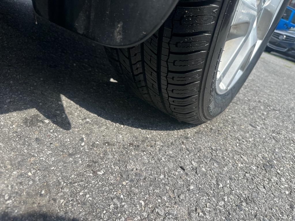 Nissan Rogue  2012