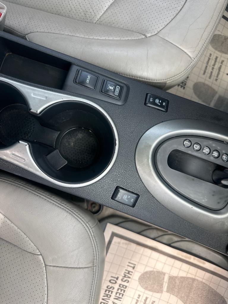 Nissan Rogue  2012