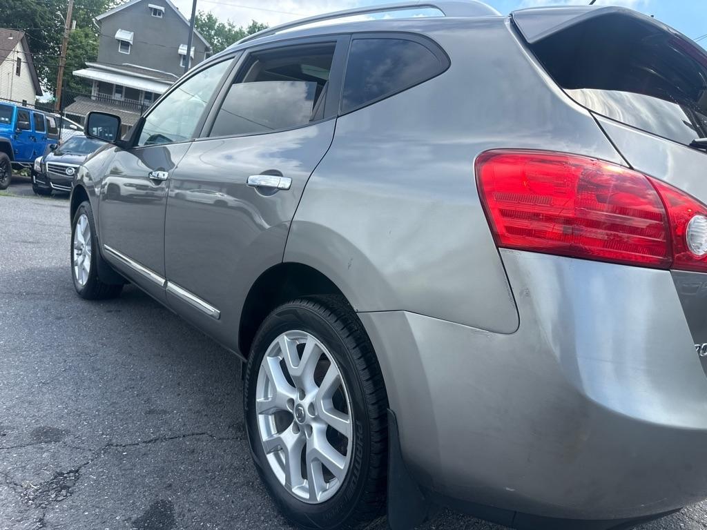 Nissan Rogue  2012