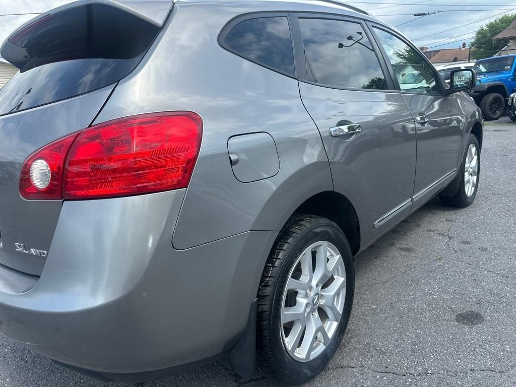 Nissan Rogue  2012