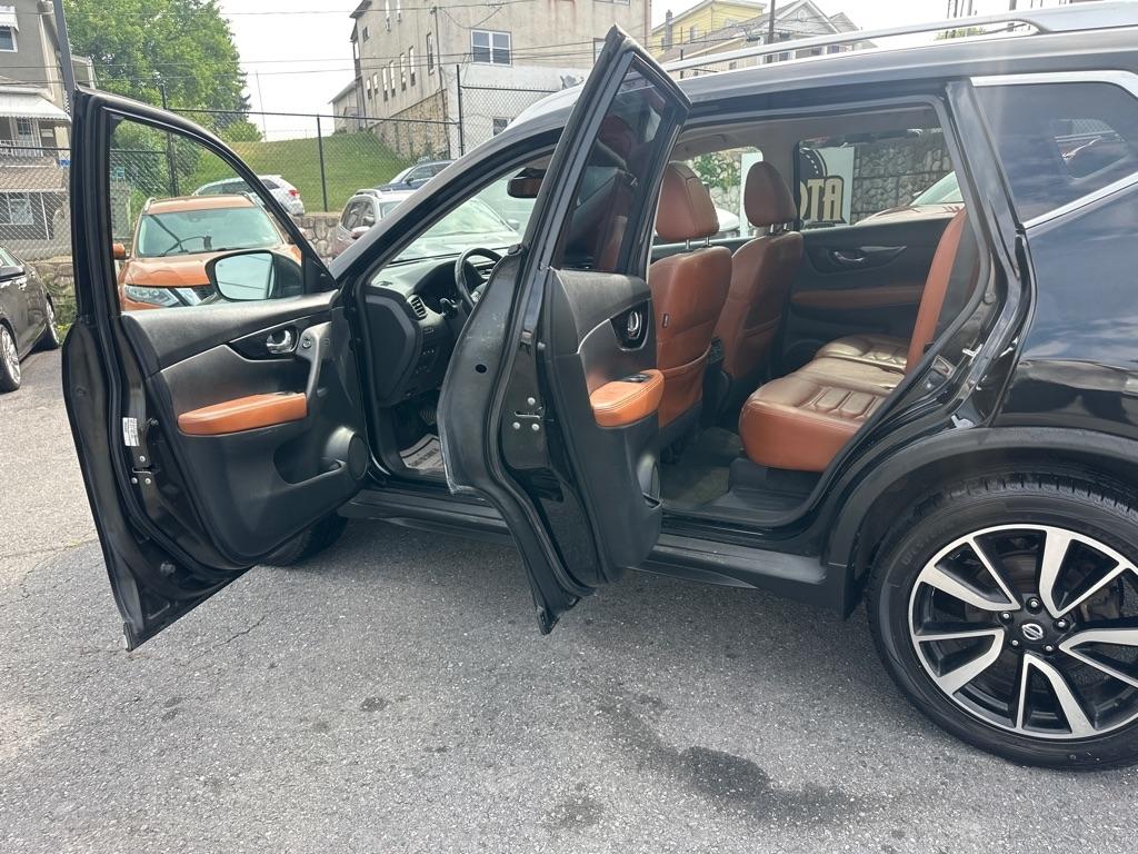 Nissan Rogue AWD Platinum *Ltd Avail* 2018