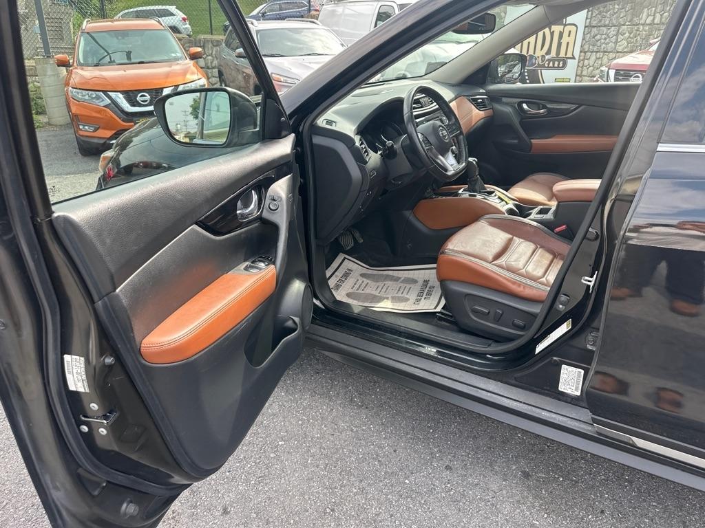 Nissan Rogue AWD Platinum *Ltd Avail* 2018