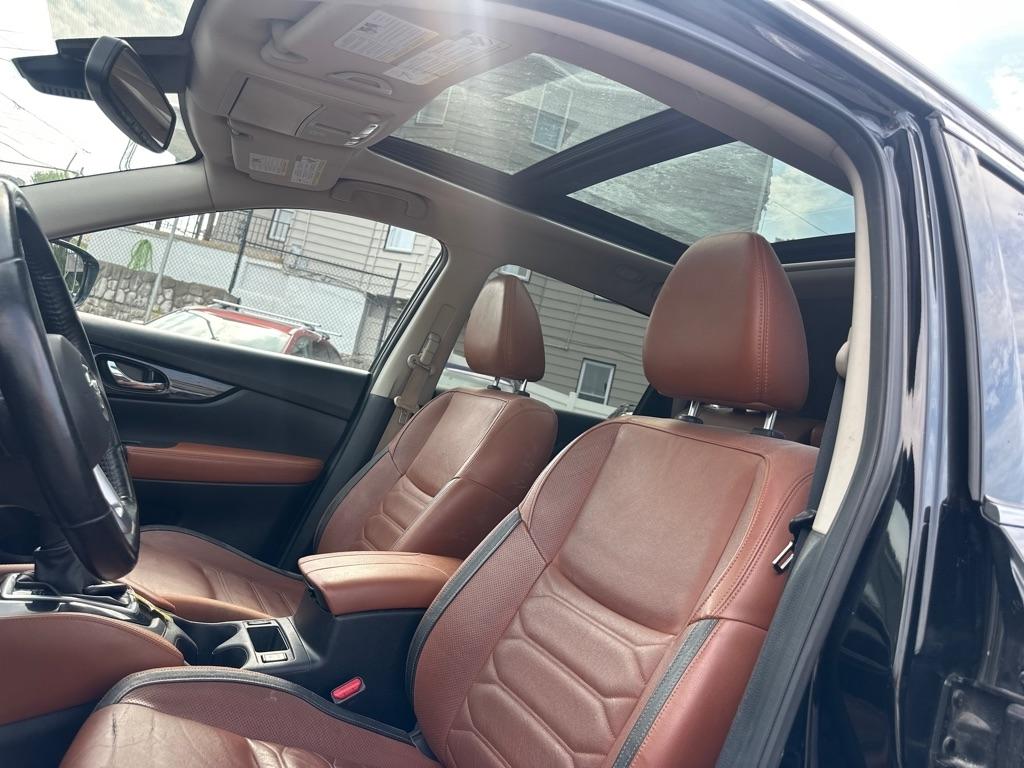 Nissan Rogue AWD Platinum *Ltd Avail* 2018