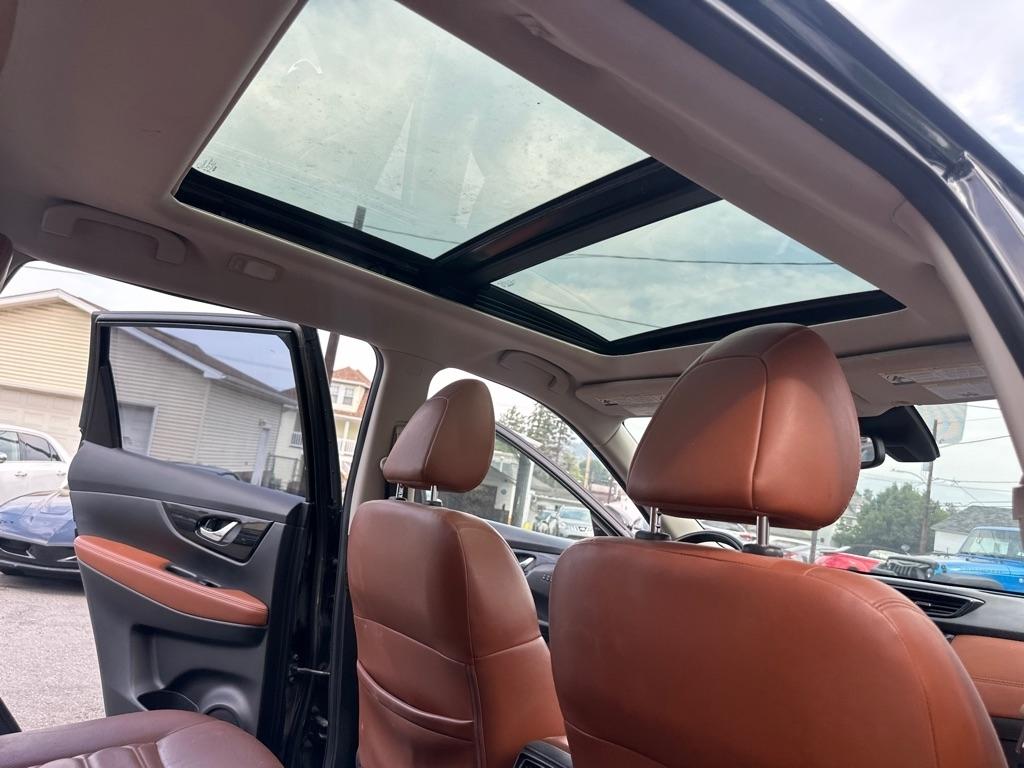 Nissan Rogue AWD Platinum *Ltd Avail* 2018