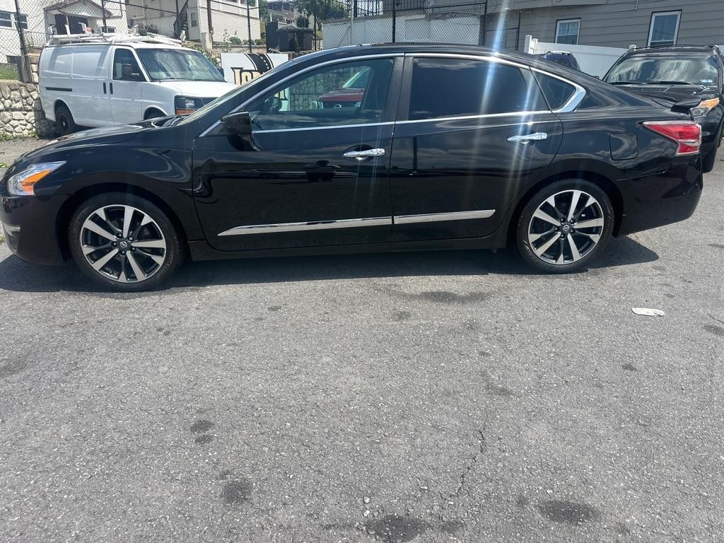 Nissan Altima  2015