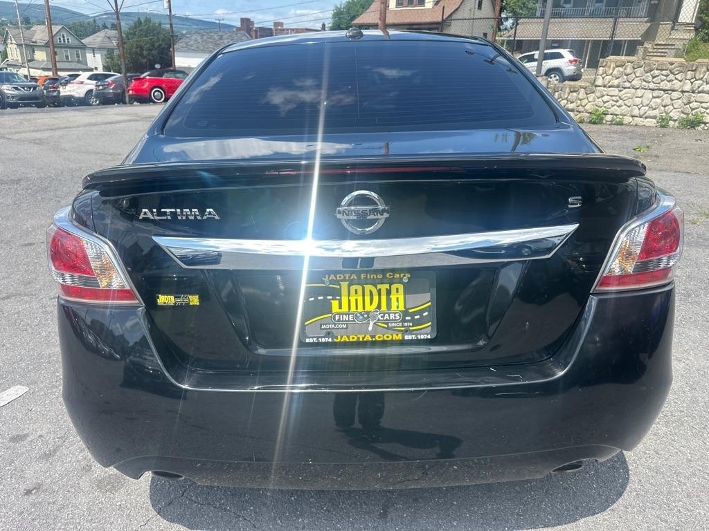 Nissan Altima  2015