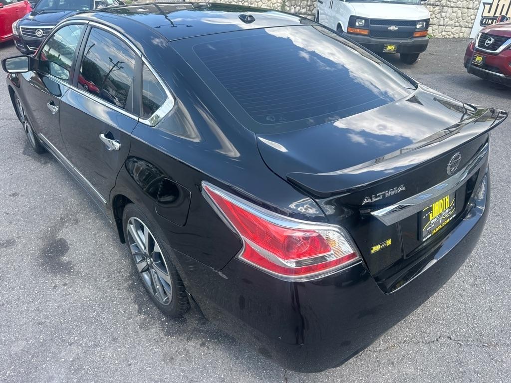 Nissan Altima  2015