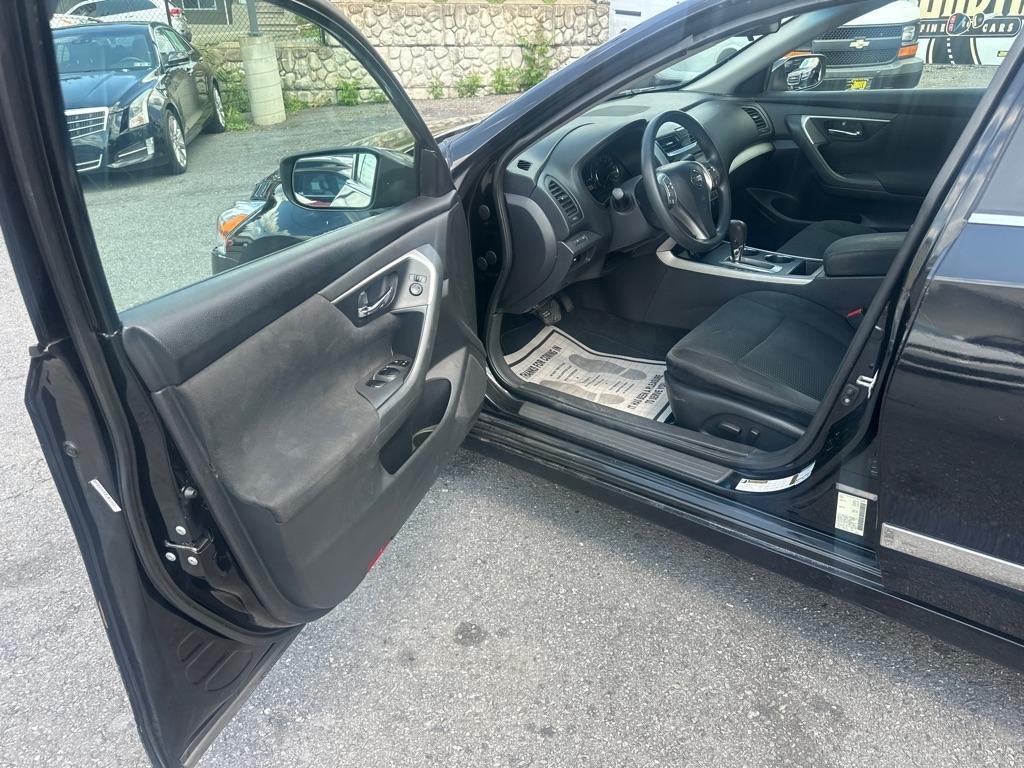 Nissan Altima  2015