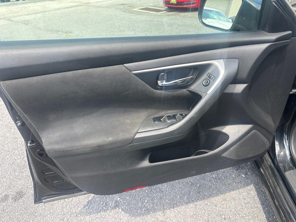 Nissan Altima  2015