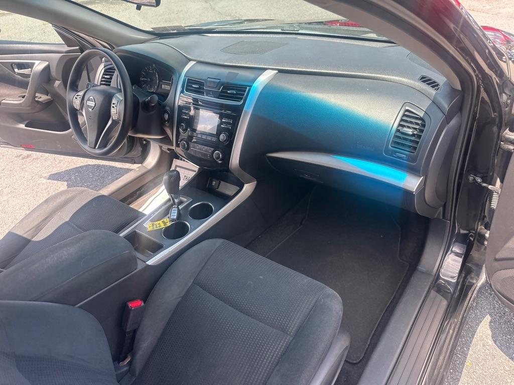 Nissan Altima  2015