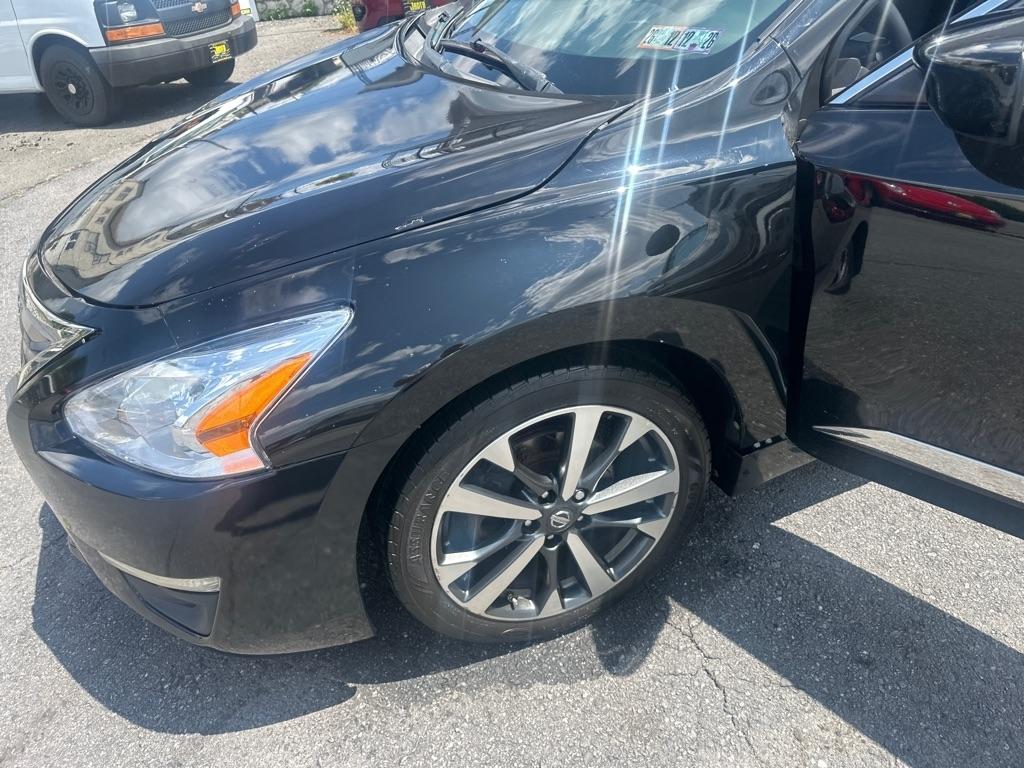 Nissan Altima  2015