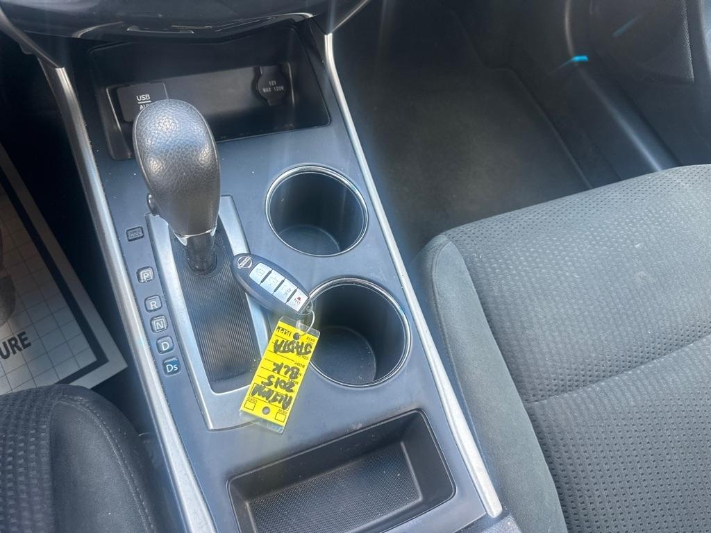 Nissan Altima  2015