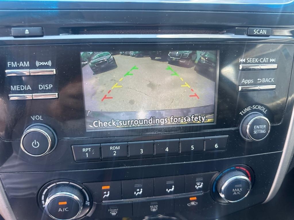 Nissan Altima  2015