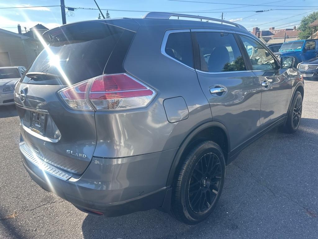 Nissan Rogue  2016