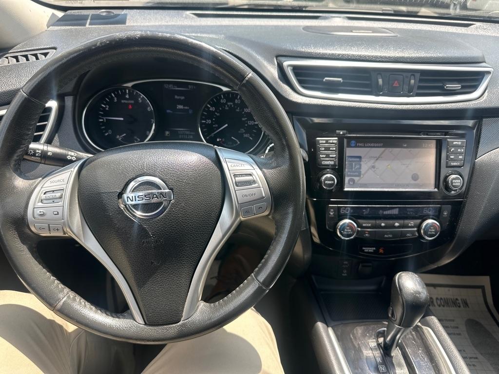 Nissan Rogue  2016