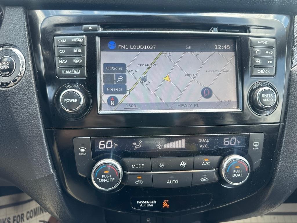 Nissan Rogue  2016