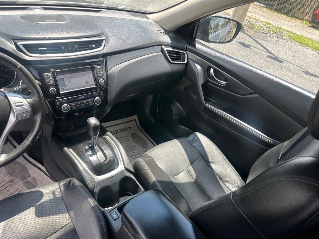 Nissan Rogue  2016