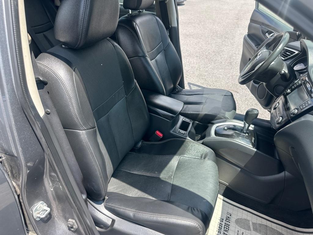 Nissan Rogue  2016