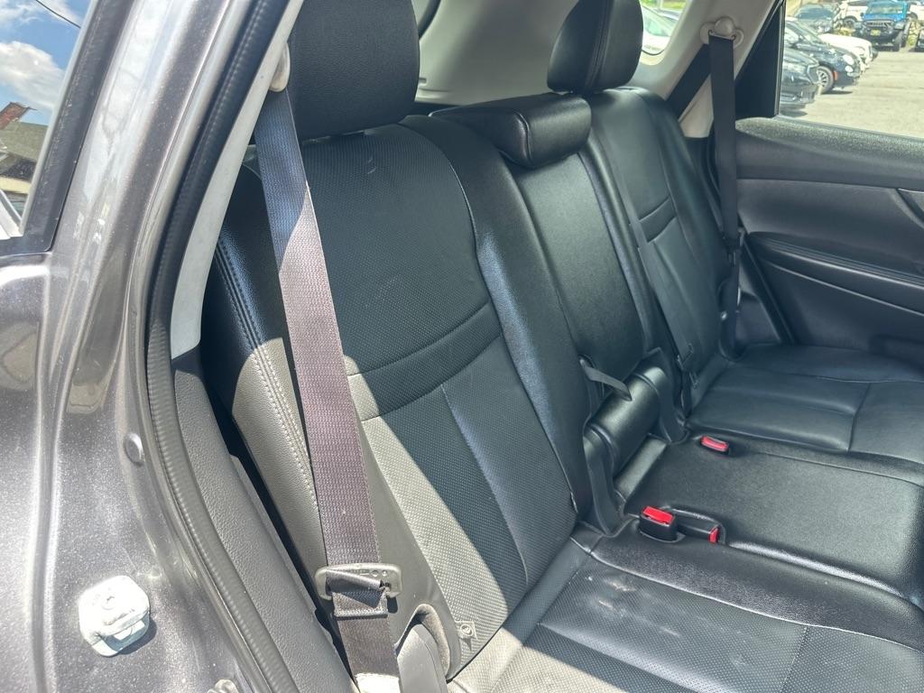 Nissan Rogue  2016