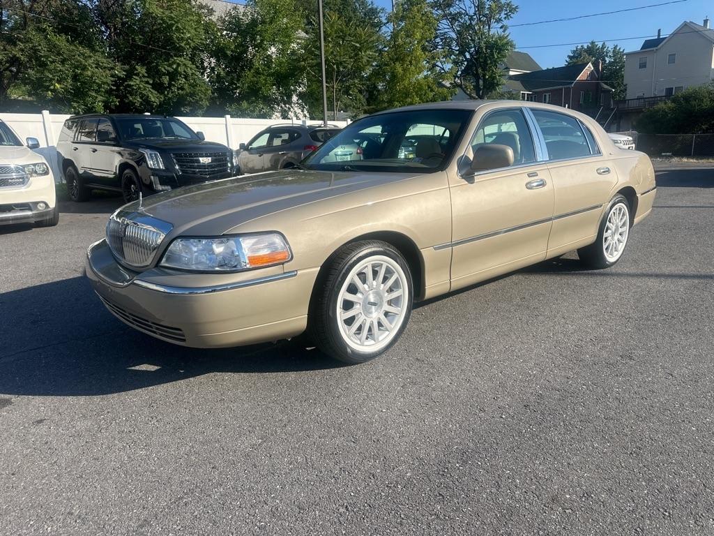 Lincoln Town Car  2006