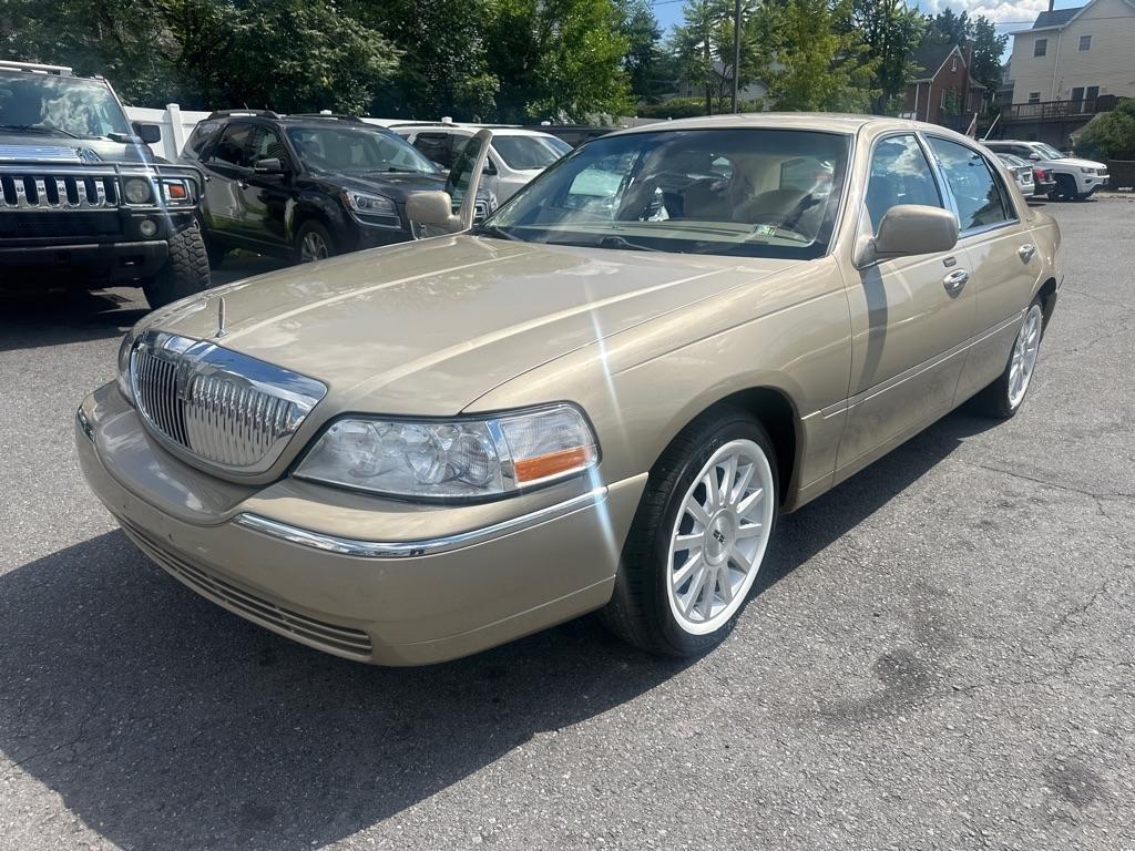 Lincoln Town Car  2006