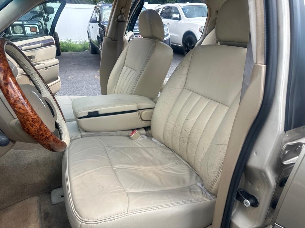 Lincoln Town Car  2006