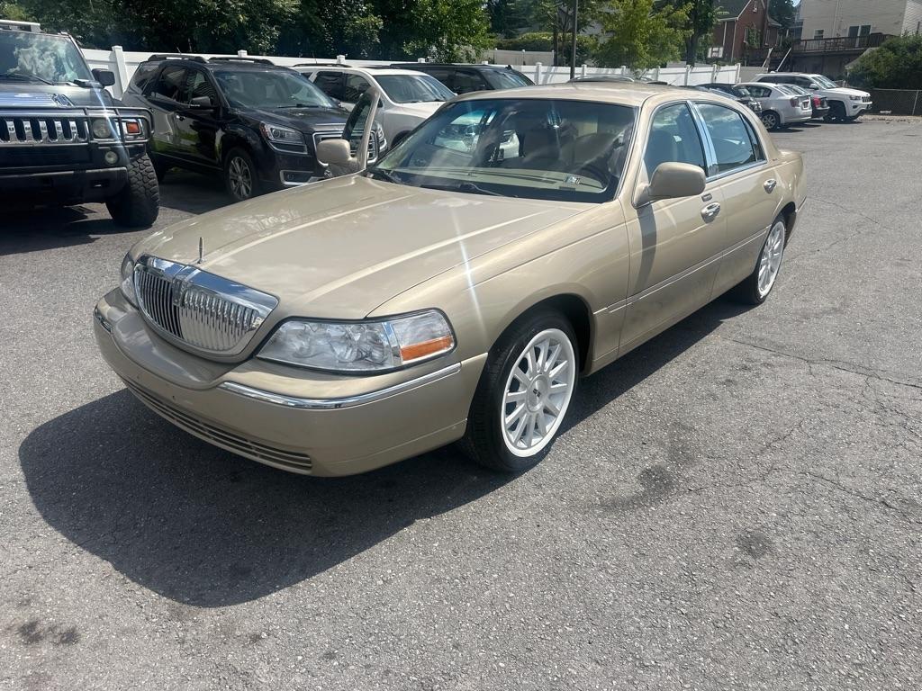 Lincoln Town Car  2006