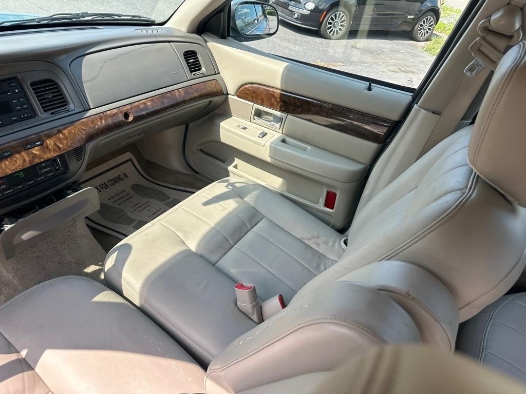 Mercury Grand Marquis  2010