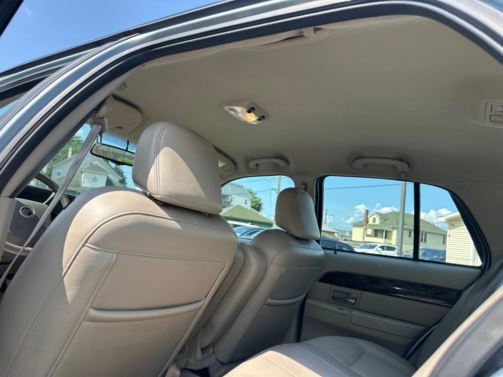 Mercury Grand Marquis  2010