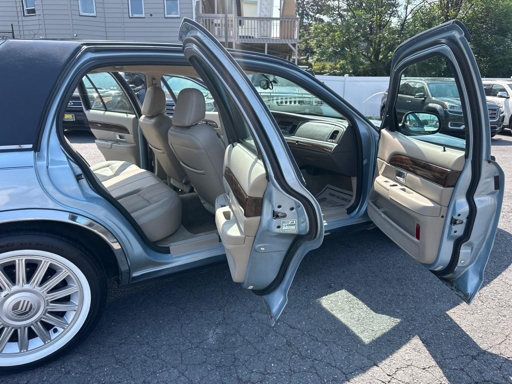 Mercury Grand Marquis  2010