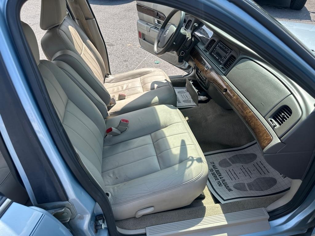 Mercury Grand Marquis  2010