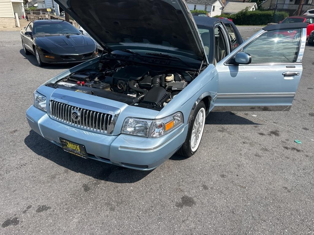 Mercury Grand Marquis  2010