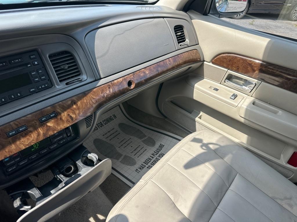 Mercury Grand Marquis  2010