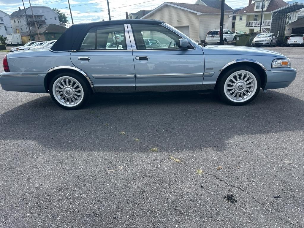 Mercury Grand Marquis  2010