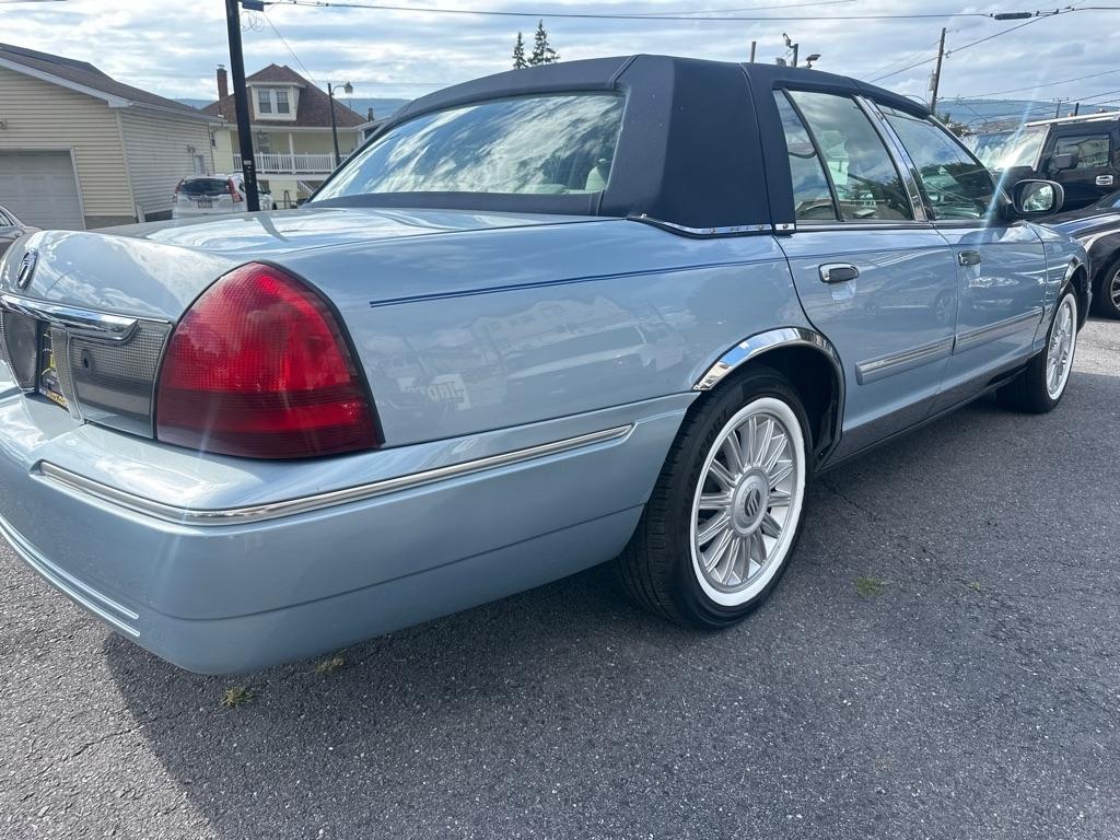 Mercury Grand Marquis  2010