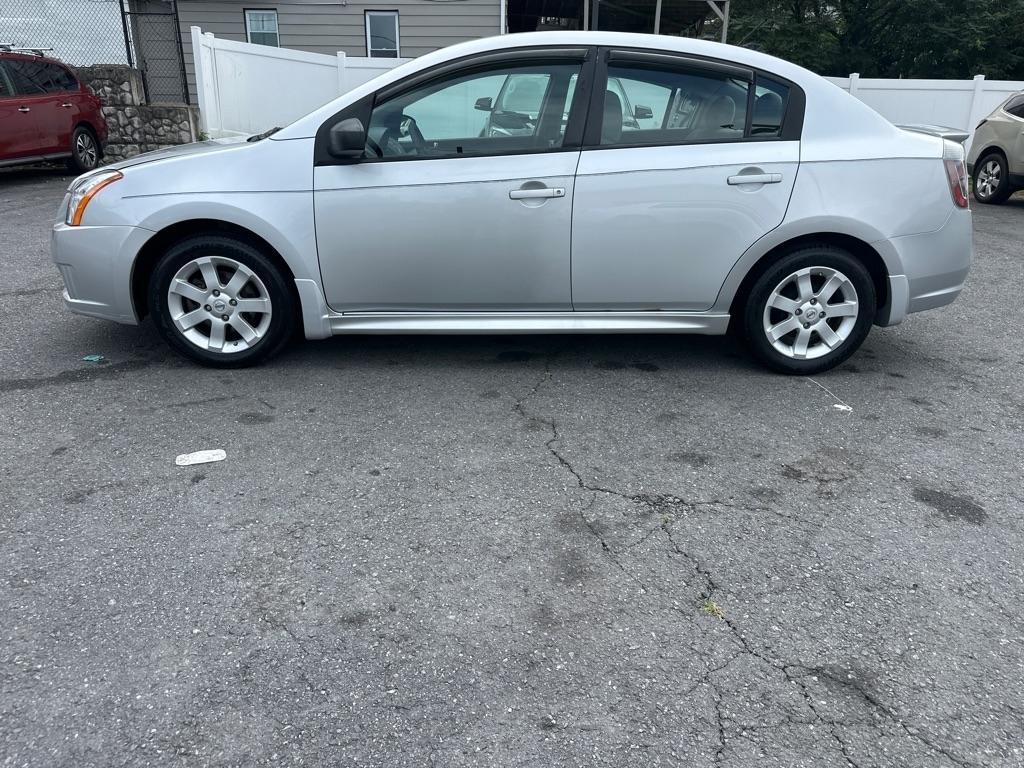 Nissan Sentra  2010