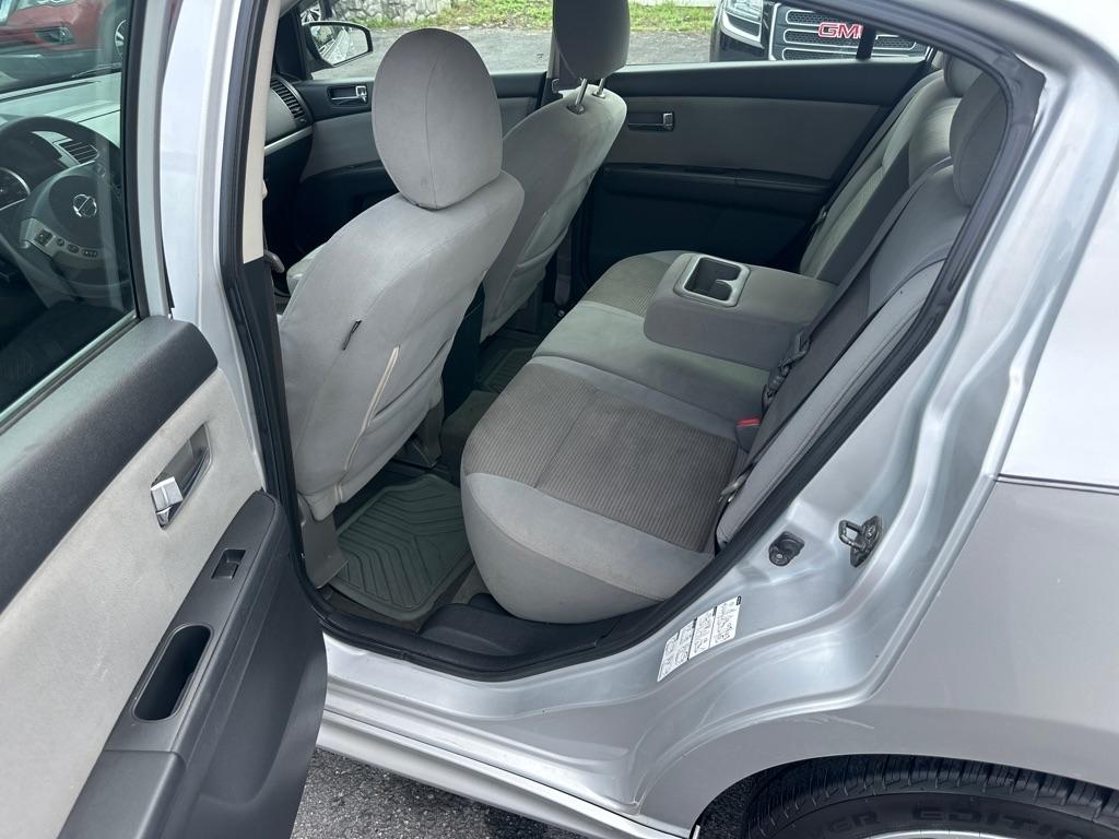 Nissan Sentra  2010