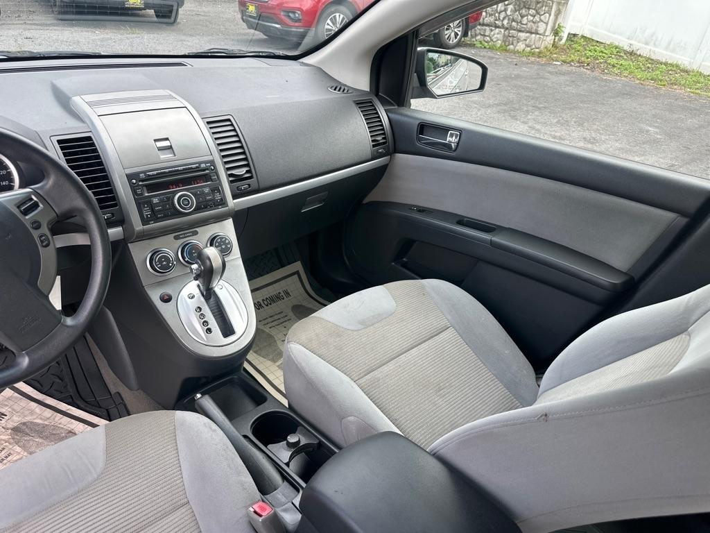 Nissan Sentra  2010