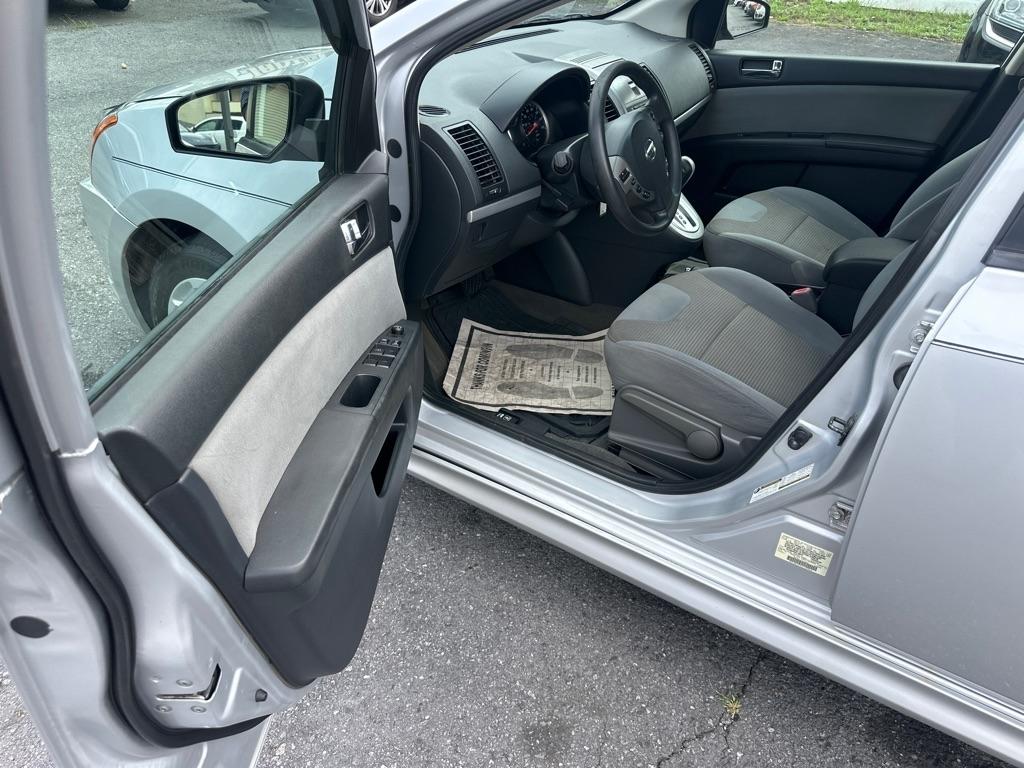 Nissan Sentra  2010